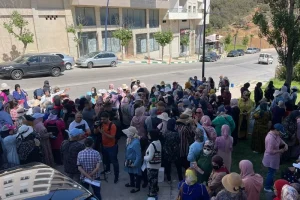 العقود المؤقتة والهشاشة المهنية التي يواجهها العمال المغاربة في إسبانيا