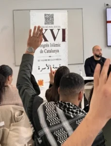 شباب مسلم يناقش قضايا الهوية في المؤتمر الإسلامي بكتالونيا