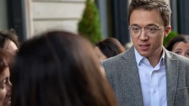 Íñigo Errejón في قفص الاتهام