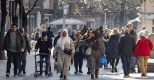 تأخيرات تقارير الهجرة في كطلونيا