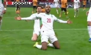 أيوب الكعبي يسجل هدف الرأسية الأول للمغرب ضد زامبيا