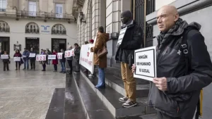 العنصرية ضد المهاجرين في إسبانيا وصمت الجمعيات.